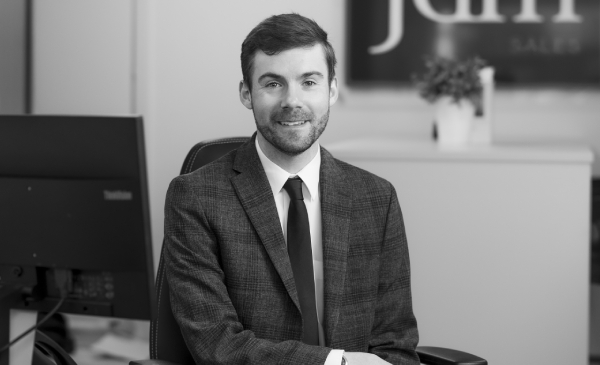 Daniel  Vogt, Sales Negotiator