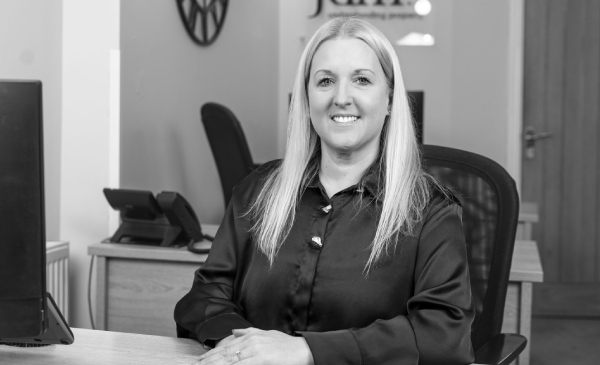Gemma White, Sales Negotiator