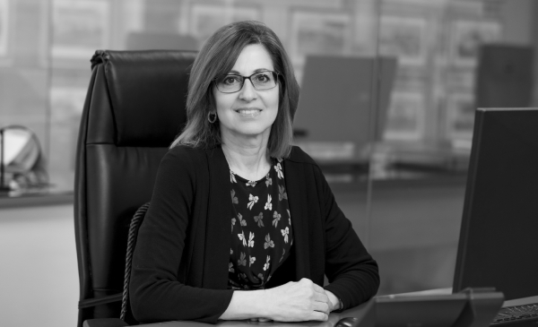 Lina Charles, Administrator / Sales Negotiator