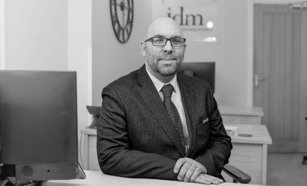 Stuart Kidd, Branch Manager